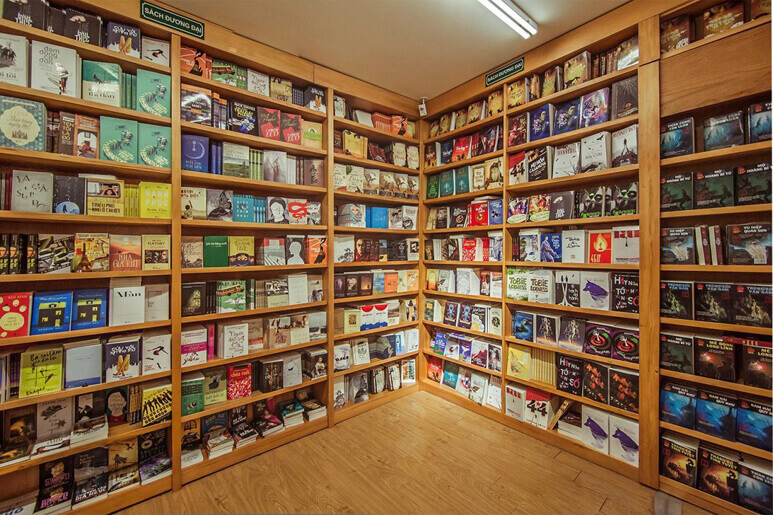 10508popular-stationery-&-book-shop-04.jpg