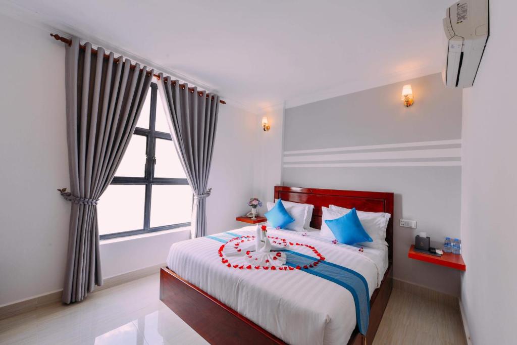 1194sky-palace-boutique-hotel-02.jpg
