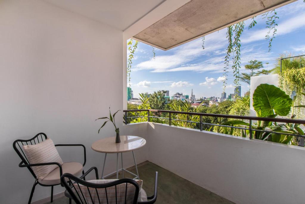 12428penh-house-hotel-04.jpg