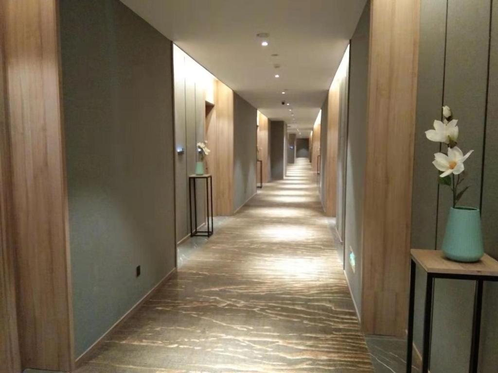 15194moning-hotel-02.jpg