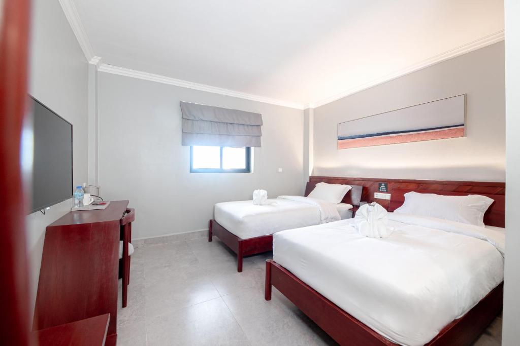 15991solar-hotel-04.jpg