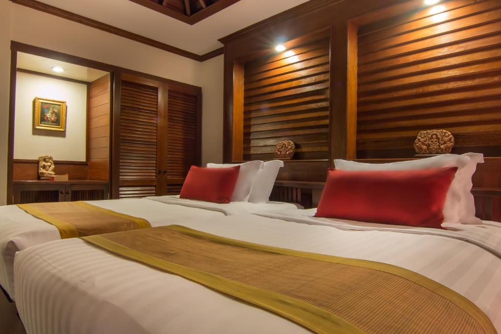 16398palace-residence-&-villa-siem-reap-04.jpg