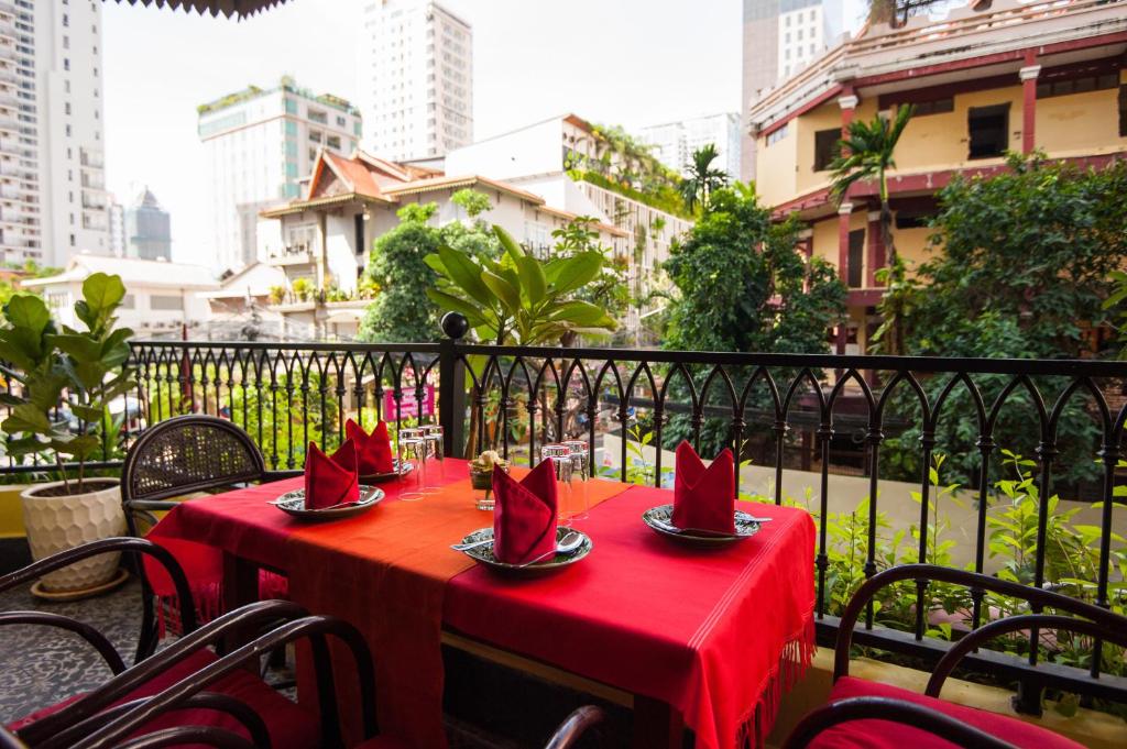 16518khmer-surin-boutique-guesthouse-02.jpg
