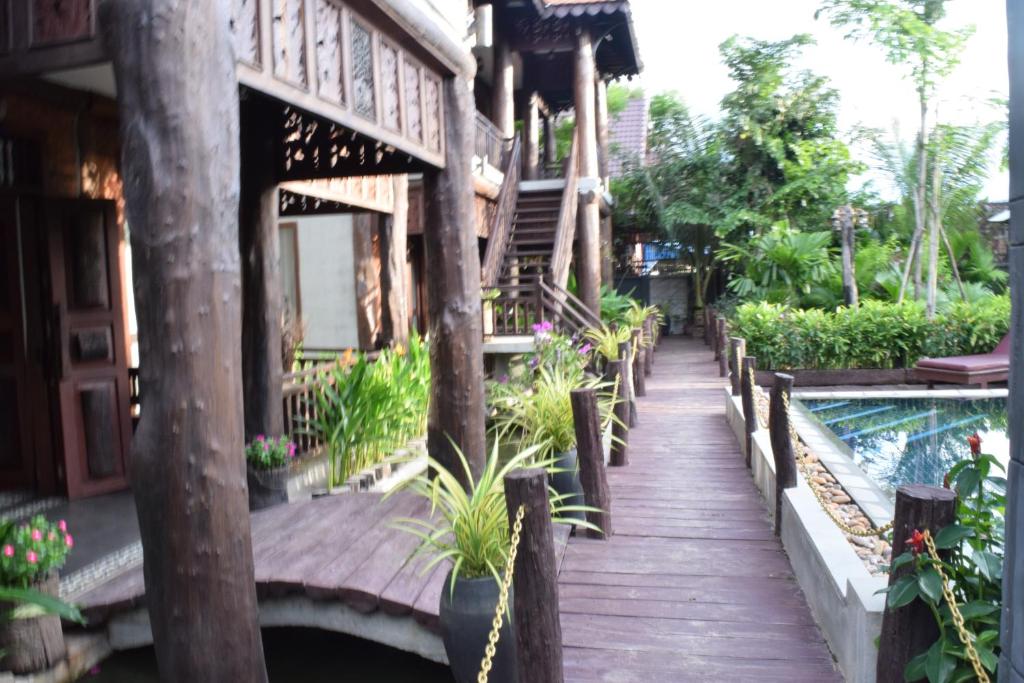 1899java-wooden-villa-&--04.jpg