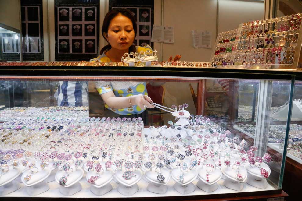 19580chiep-heng-silver-shop-02.jpg