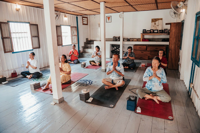 25091yoga-phnom-penh---azahar-cambodia-04.jpg