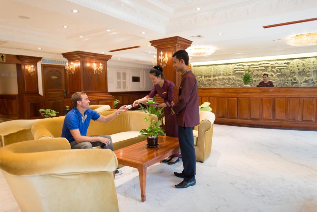 29001regency-angkor-hotel-06.jpg