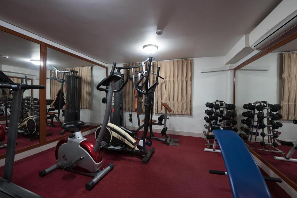 29158homesyn-hotel-04.jpg