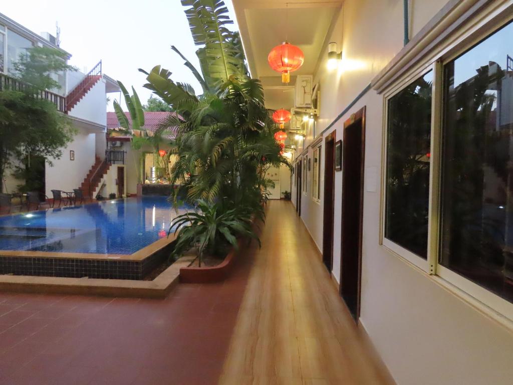 30293golden-bakong-boutique-04.jpg