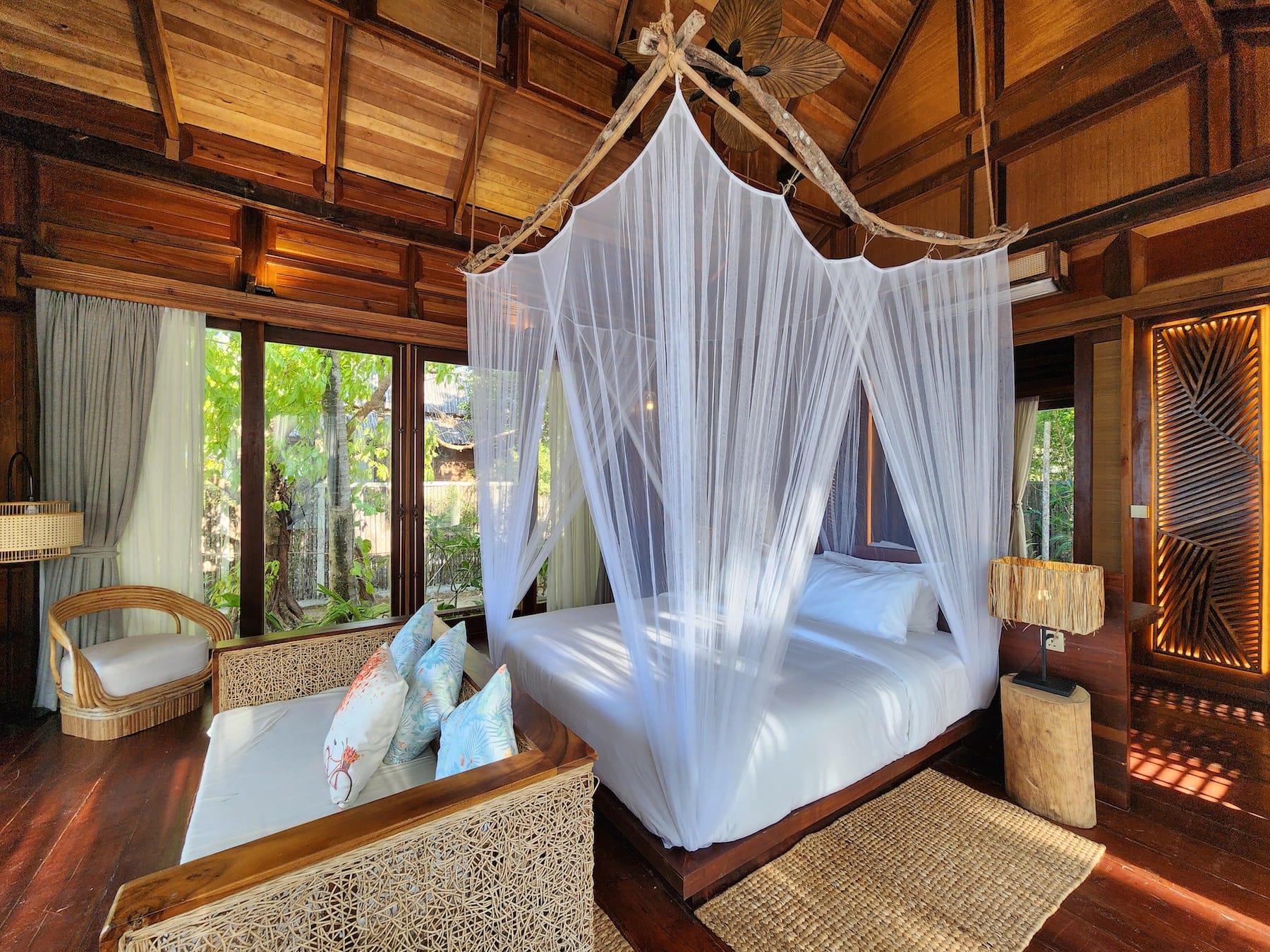 33364lay-prohas-group-:-full-moon-island-resort-2.jpeg
