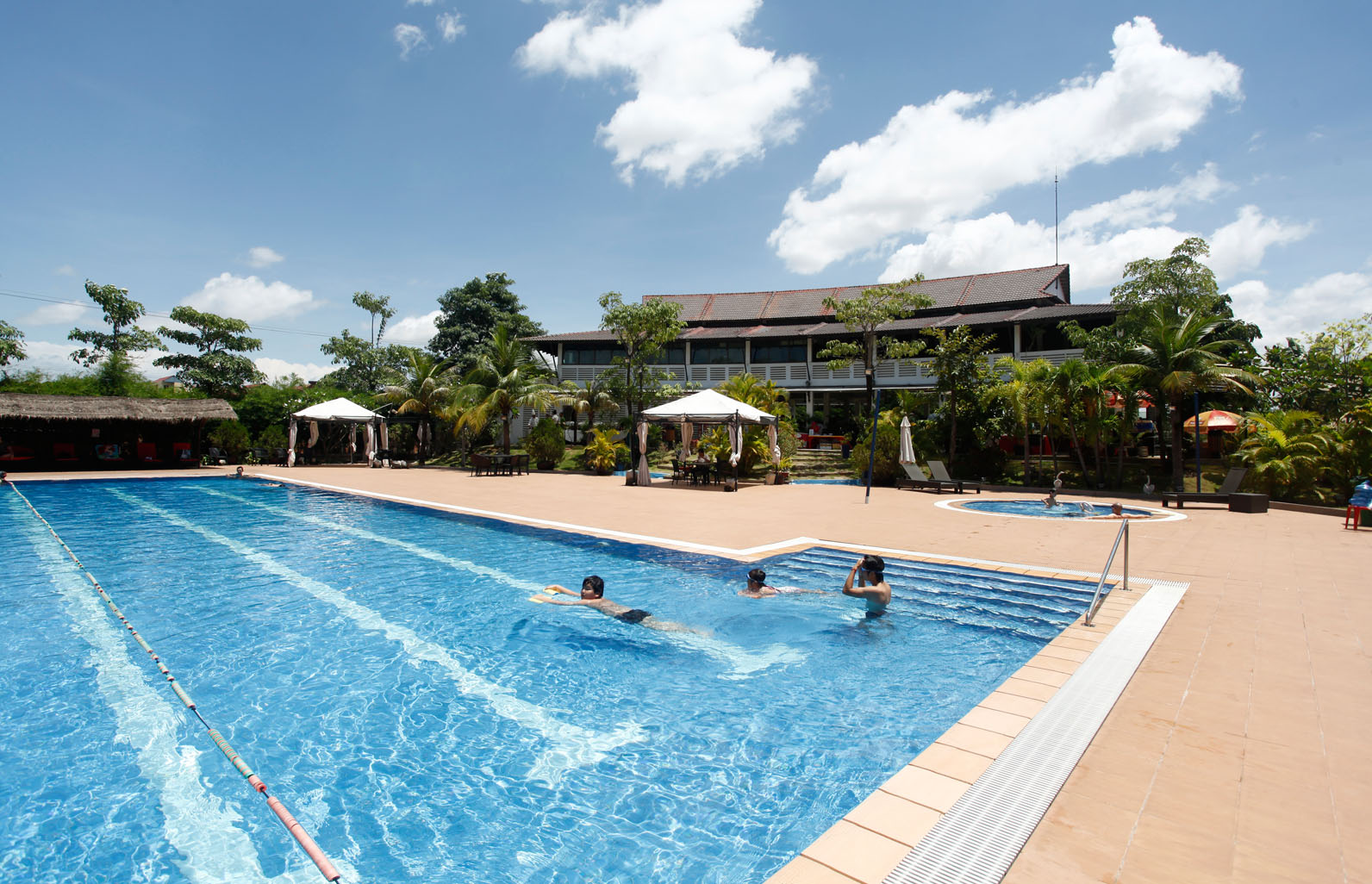 33788phnom-penh-sports-club-03.jpg