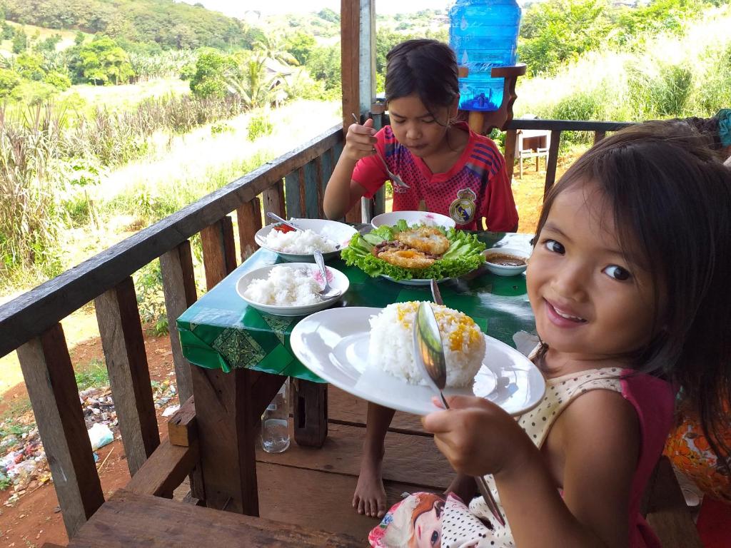 35111farmer-home-stay-&-trekking-02.jpg