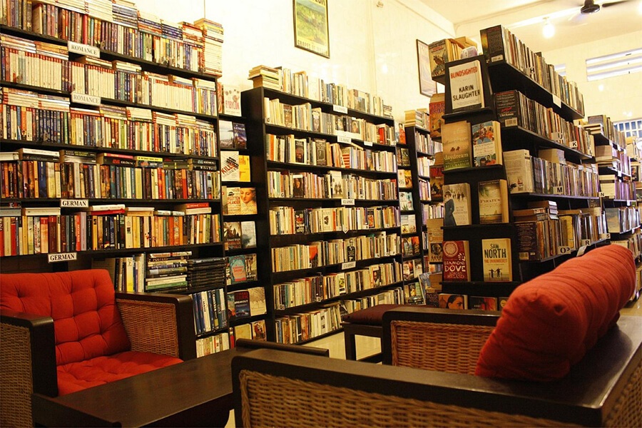 3599popular-stationery-&-book-shop-03.jpg