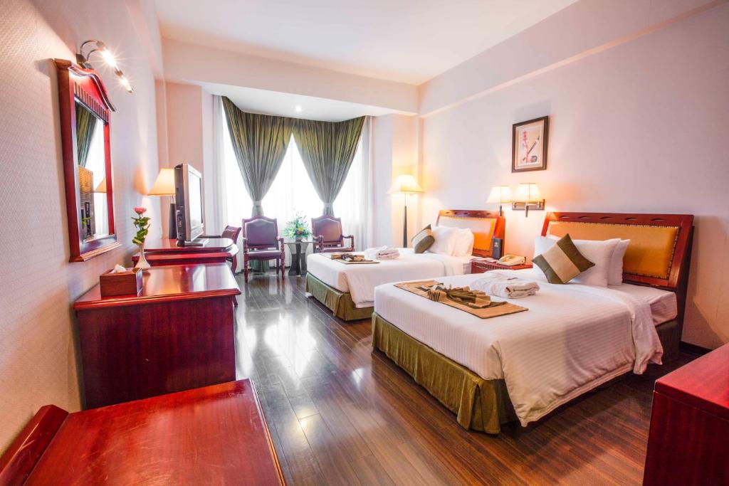 41049phnom-penh-hotel-02.jpg