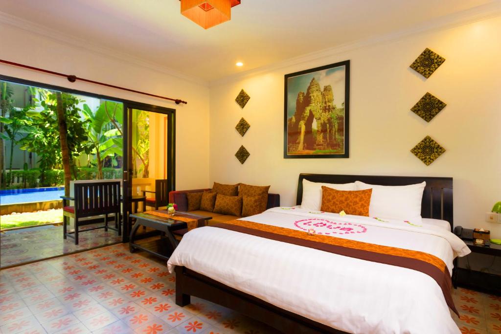 42442la-residence-watbo-hotel-02.jpg