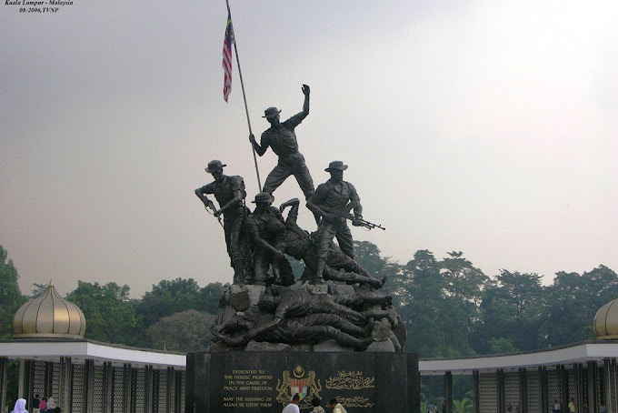 42817rtr-travel-service-02.jpg