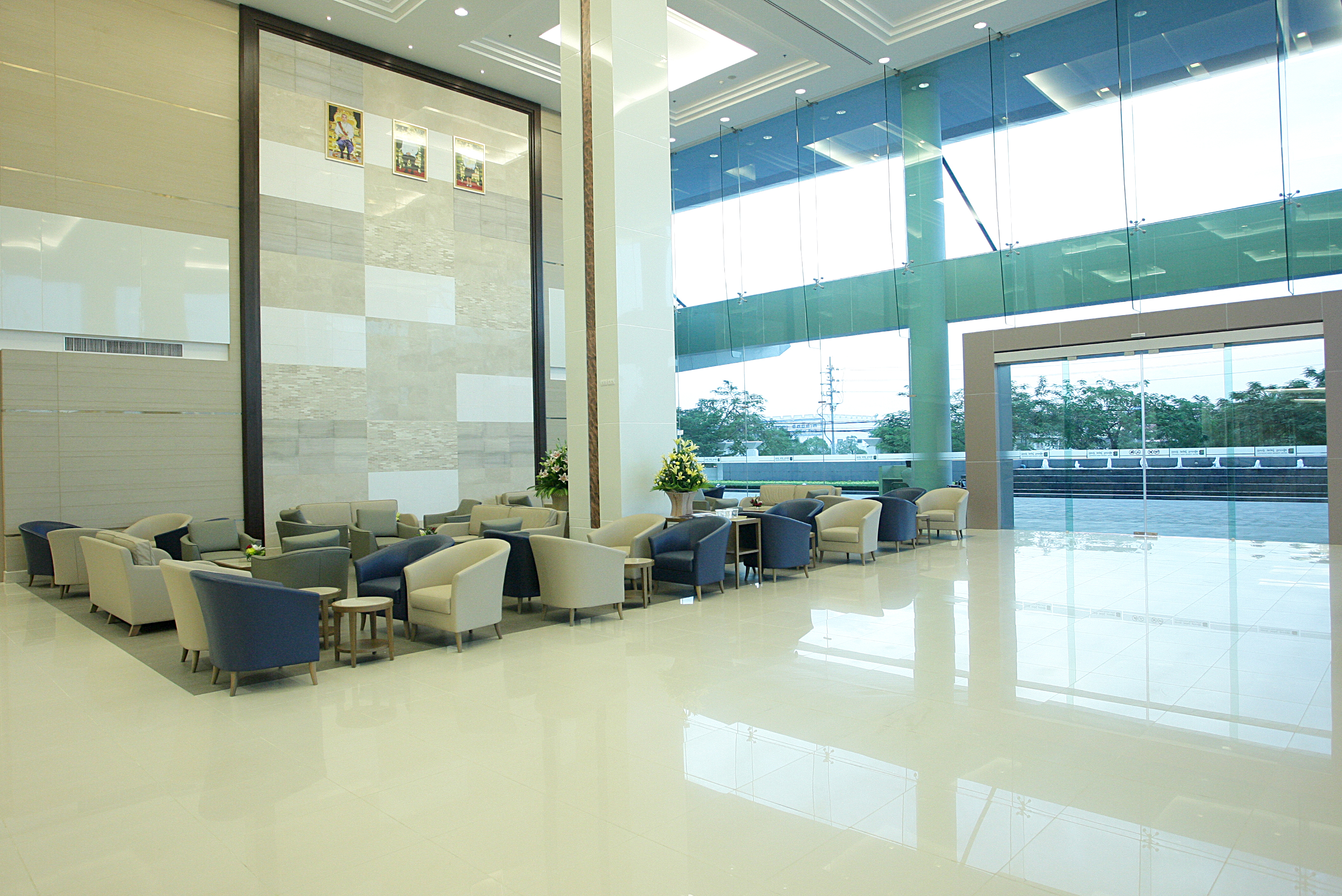 44354royal-phnom-penh-hospital-02.jpg