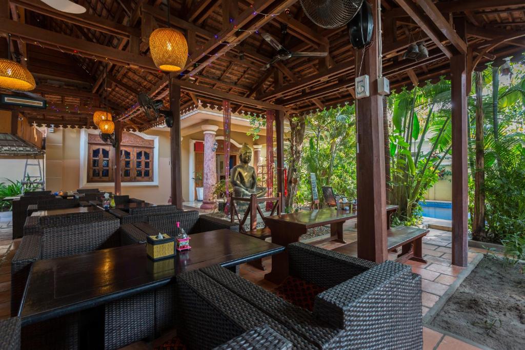 4457le-tigre-hotel-02.jpg