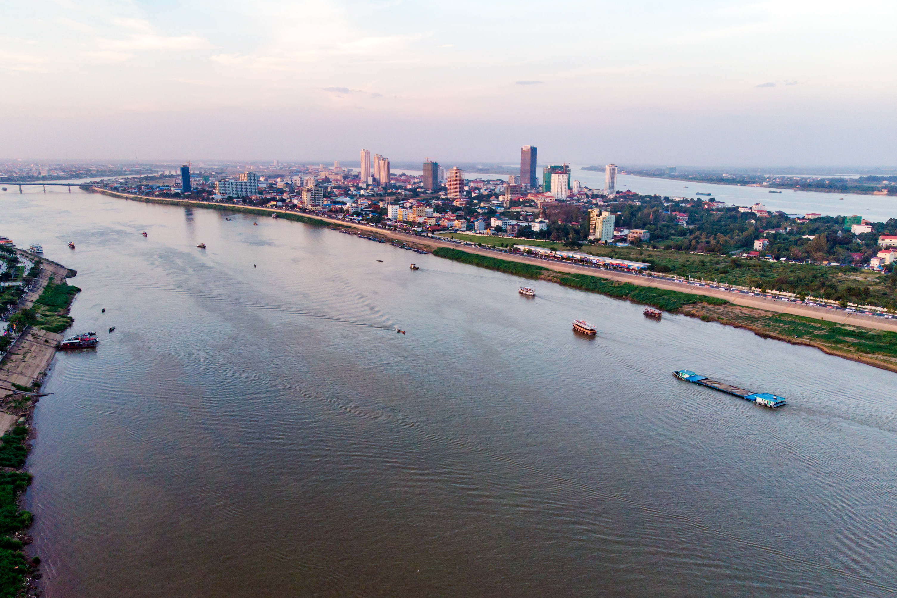 44917business-development-center-04.jpg