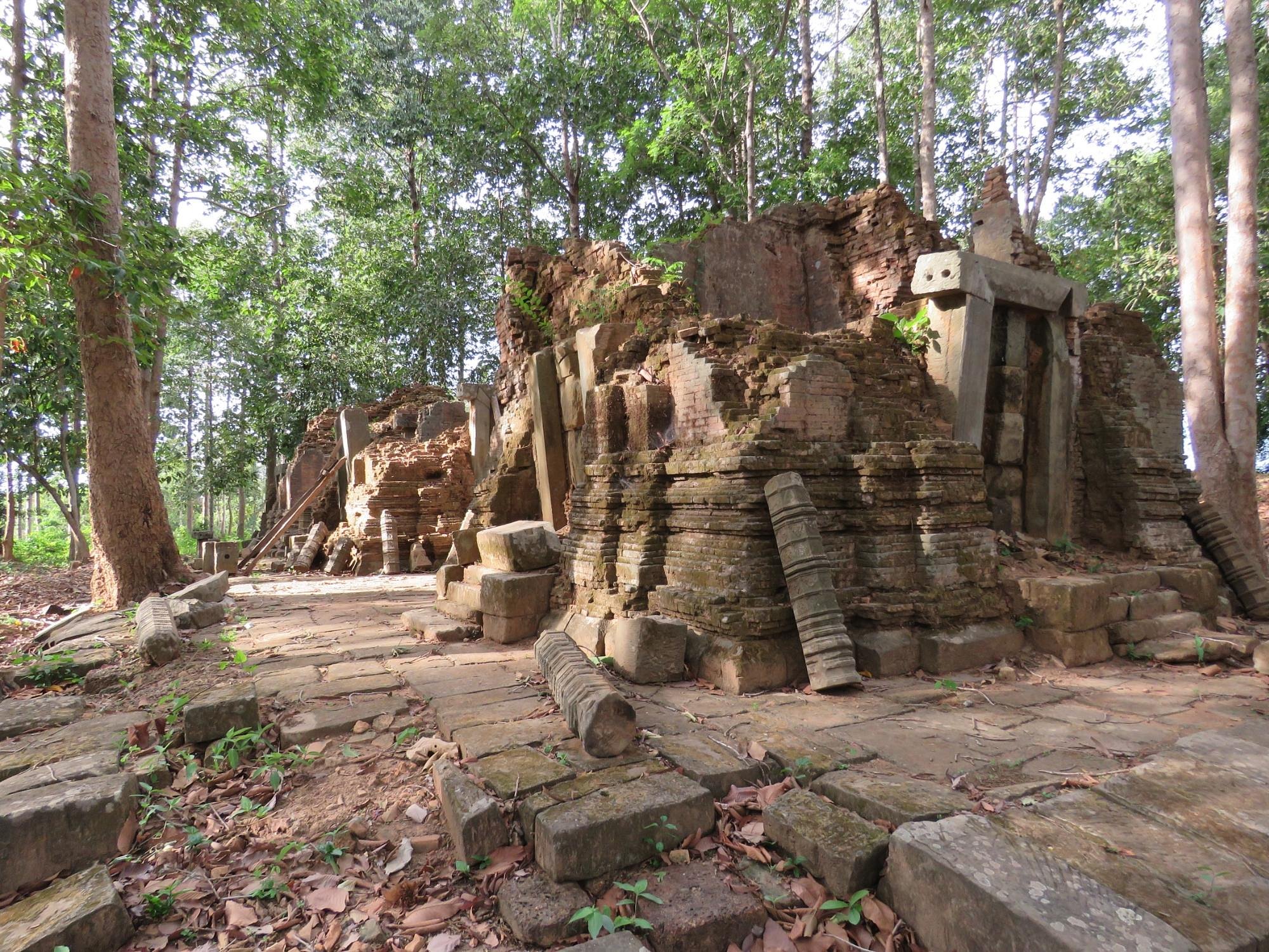 45324prei-monti-temple-4.jpeg