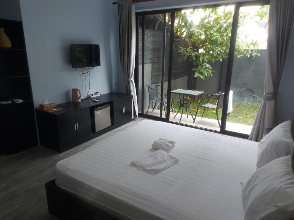 49426the-garden-deluxe-home-stay-03.jpg