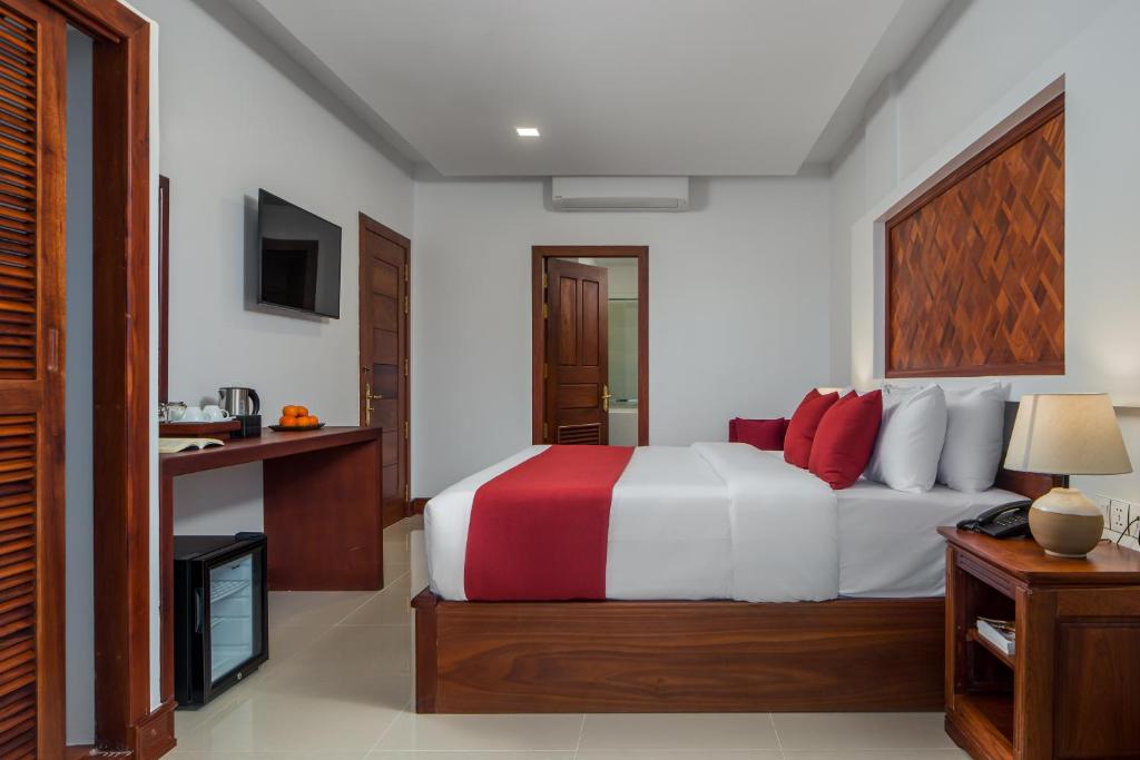 49934homewood-hotel-by-seuya-hotel-03.jpg