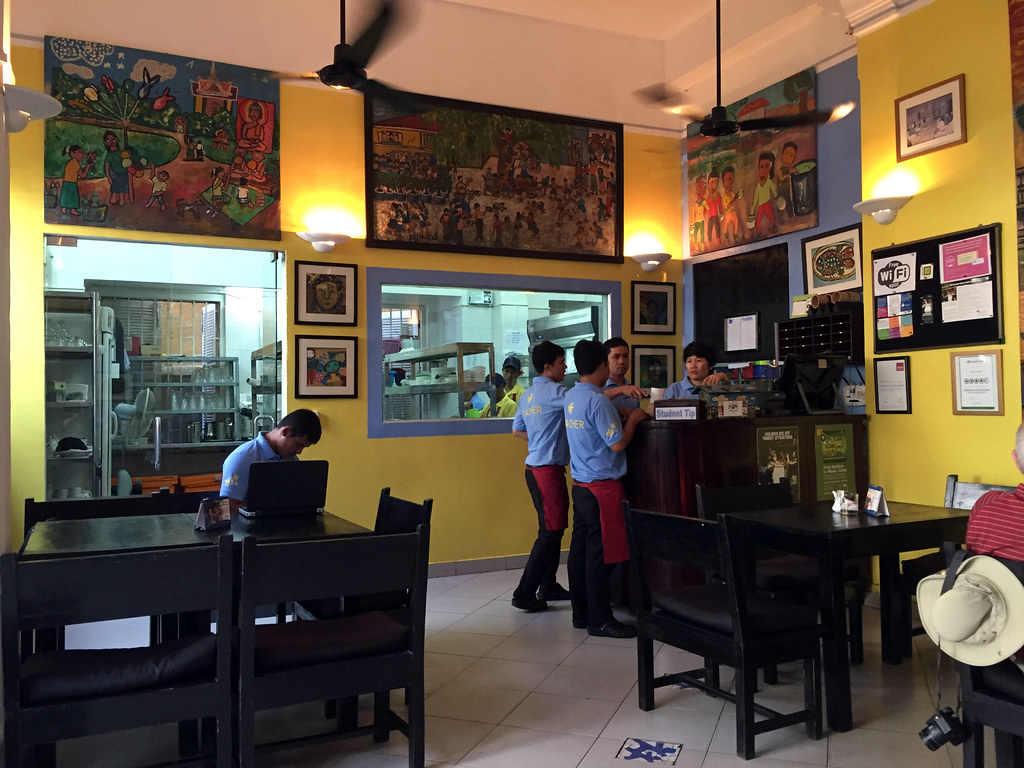 55315friends-travel-&-tour-03.jpg