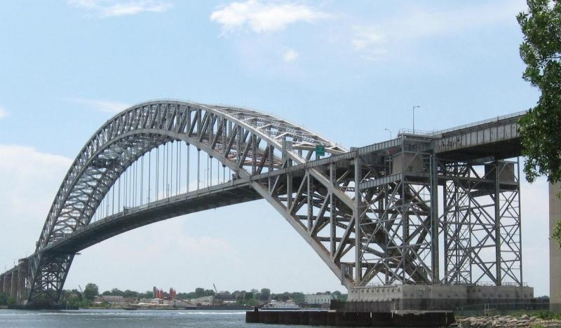 57568(steel-bridge-market)-03.jpg