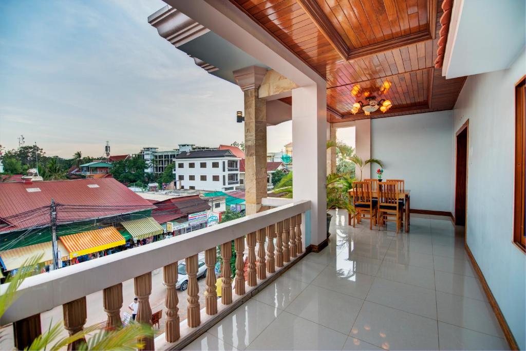 57890dv-angkor-villa-03.jpg