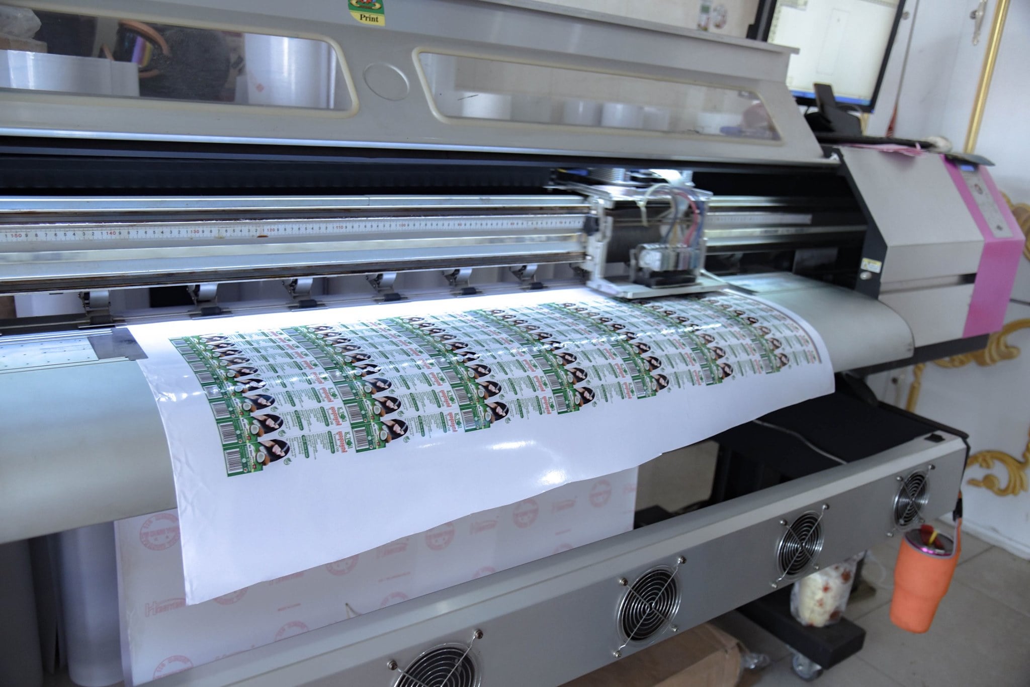 60218chhorpone-artist-advertising-digital-printing-04.jpg