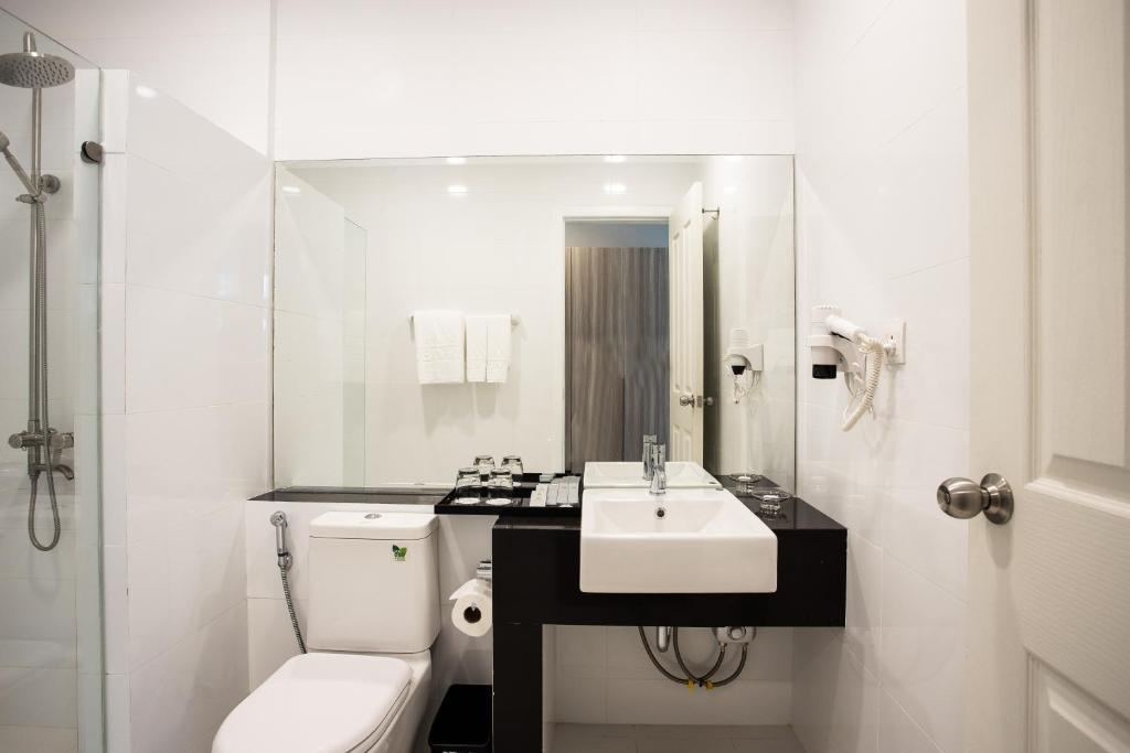60694tk-view-hotel-&-apartment-03.jpg