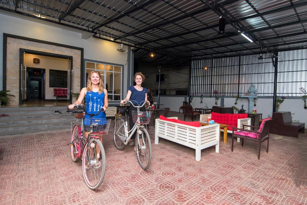 61258agogo-hostel-03.jpg