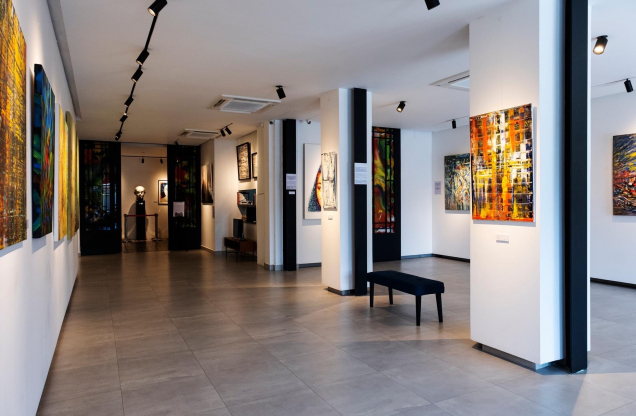 61955sleuk-rith-contemporary-art-gallery-04.jpg