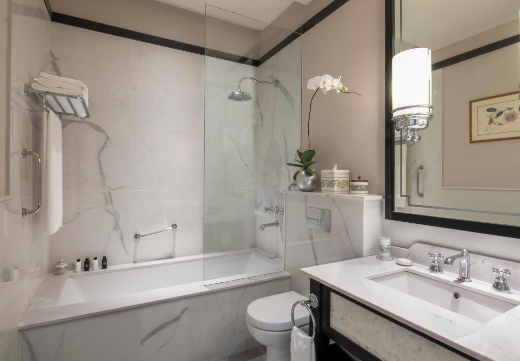 62151raffles-grand-hotel-d_angkor-02.jpg