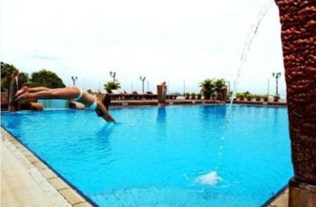 62157hotel-cambodiana-04.jpg