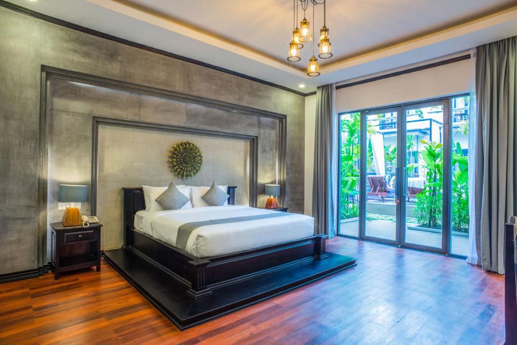 62798angkor-tempora-boutique-05.jpg