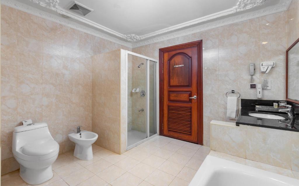 6430regency-angkor-hotel-02.jpg