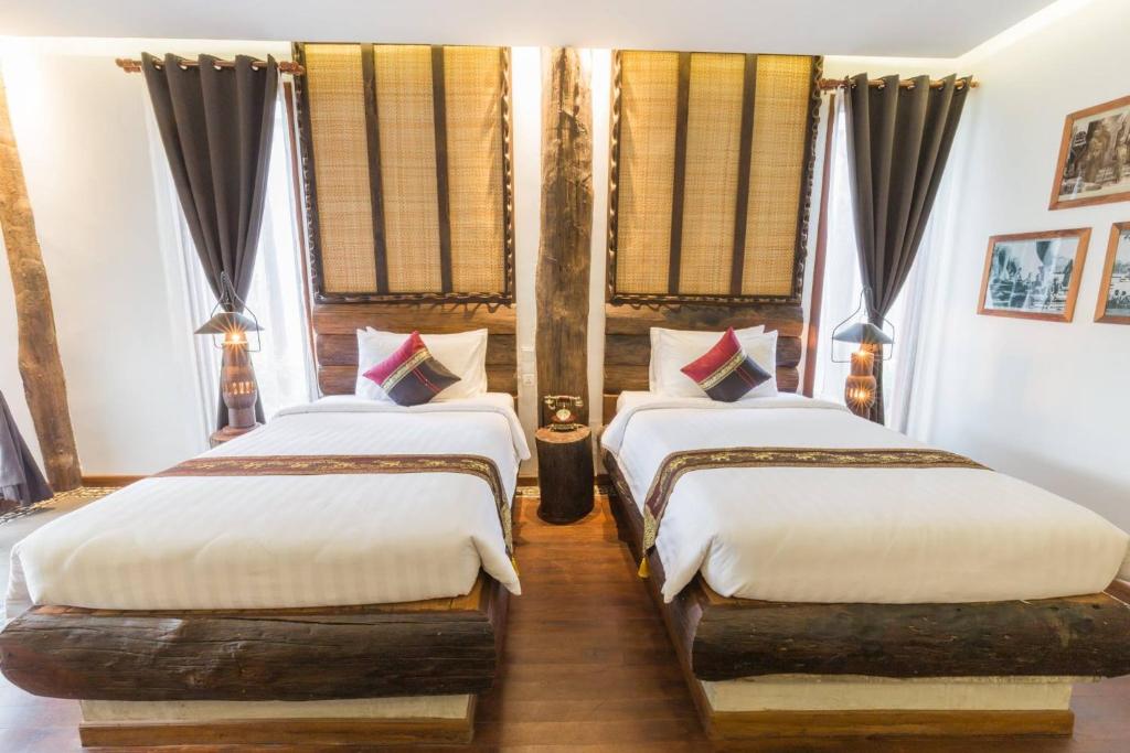 65171java-wooden-villa-&--05.jpg