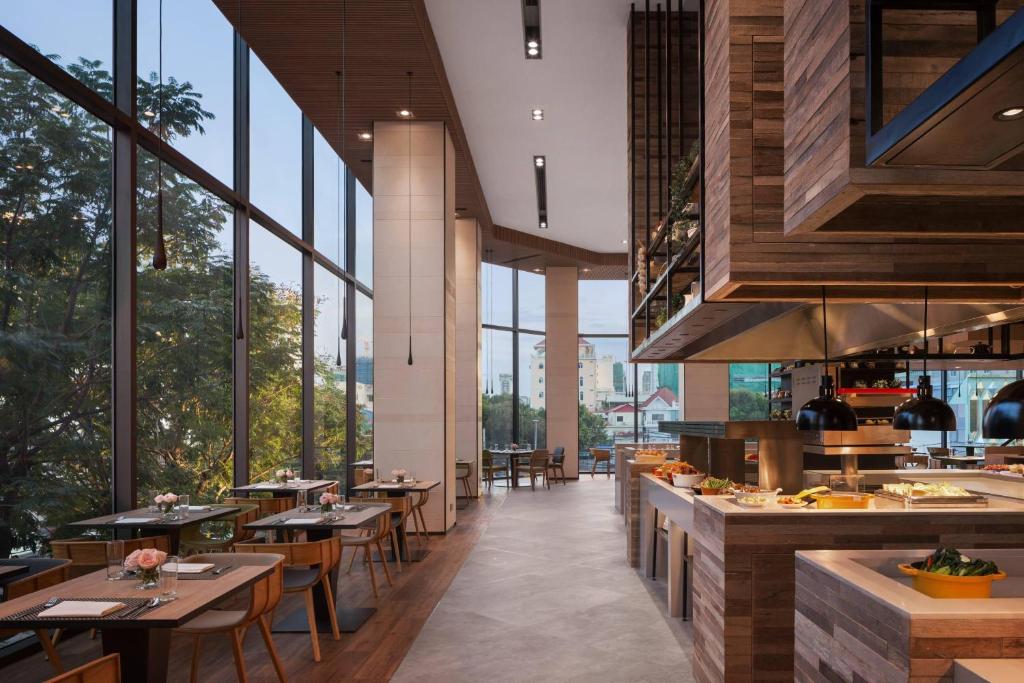 65490courtyard-by-marriott-phnom-penh-05.jpg