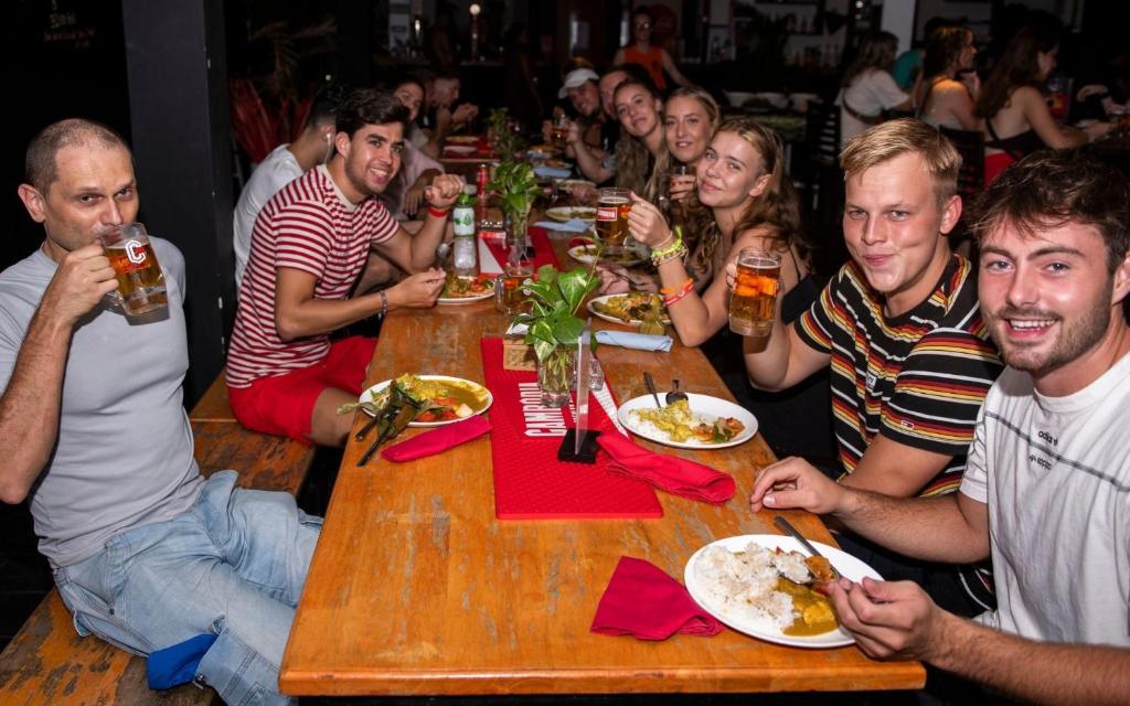 69878mad-monkey-hostel-phnom-penh-02.jpg