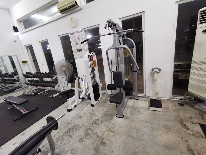 70720muscle-fitness-gym-03.jpg