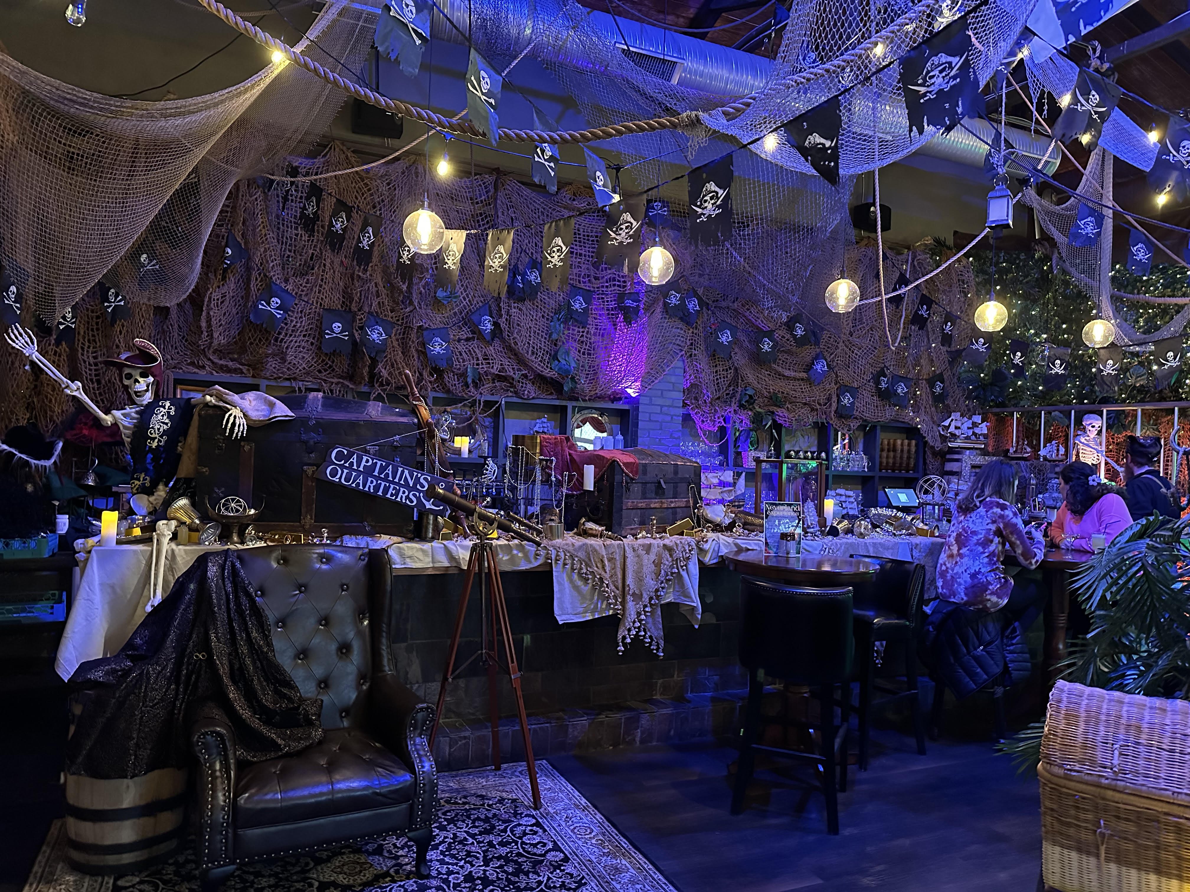 73665neverland-artspace-03.jpg