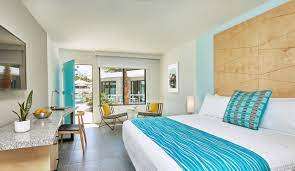 74155twin-palms-resort-03.jpg