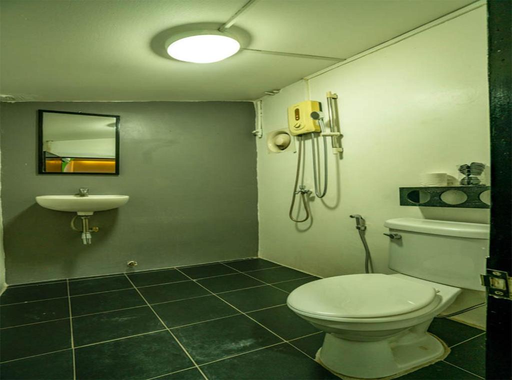 75387central-pod-capsule-hostel-03.jpg