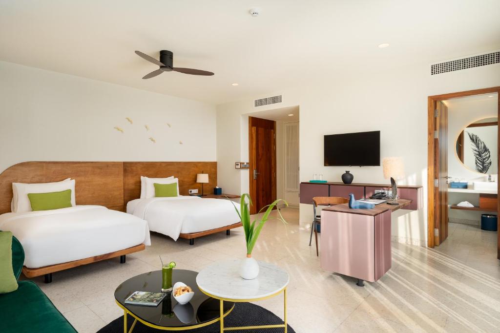 76069the-aviary-hotel-04.jpg
