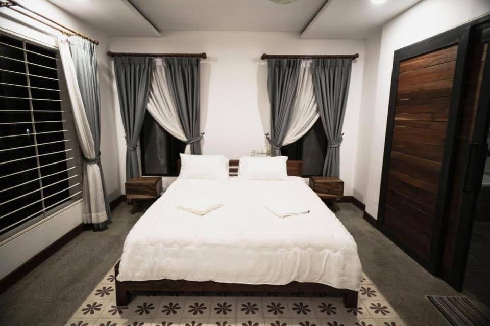 77231thean-y-apartment-03.jpg