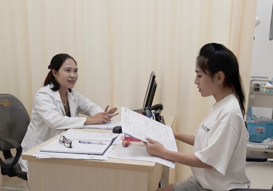 77869duong-chheak-clinic-03.jpg