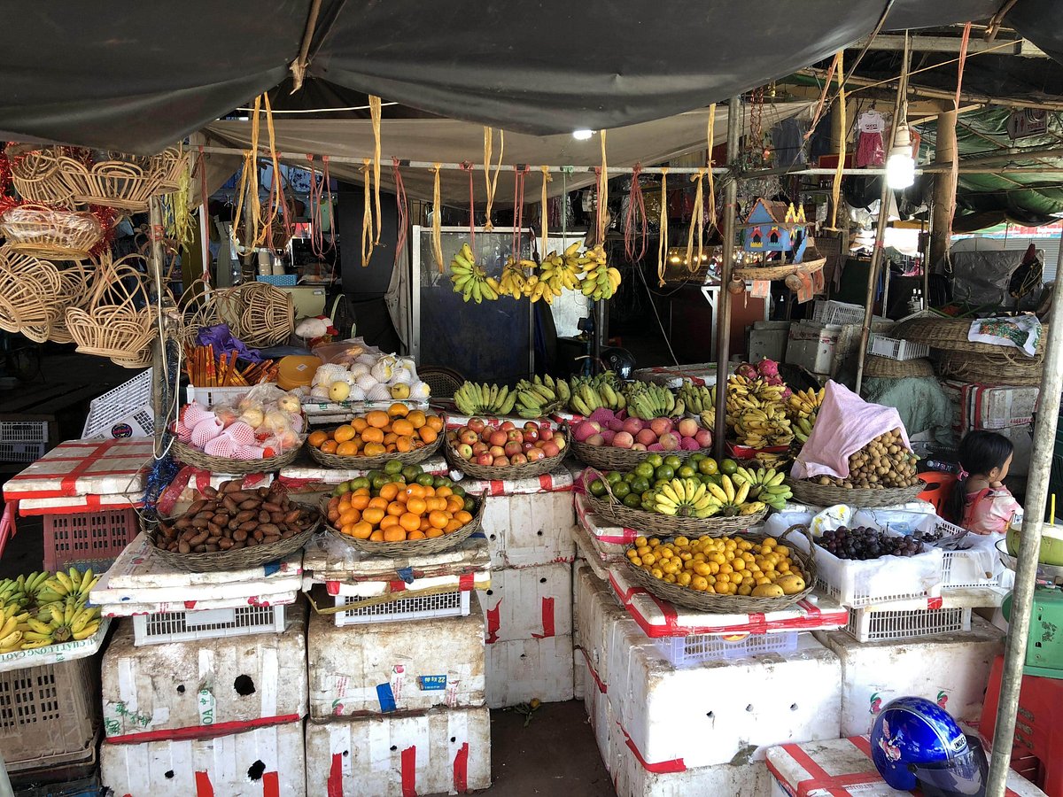 7945tara-psa-krom-market-02.jpg