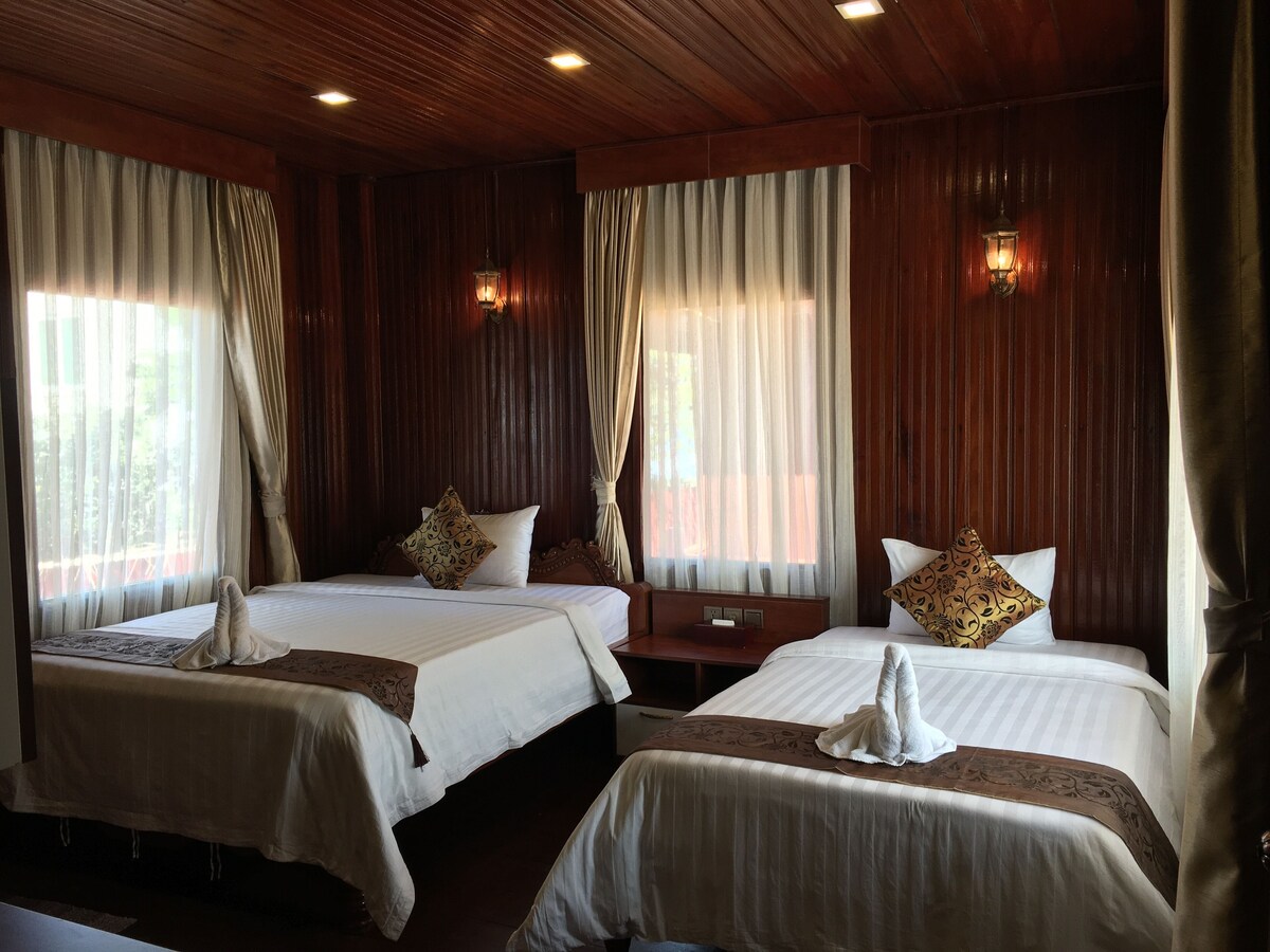 80076rattanakvisal-boutique-04.jpg