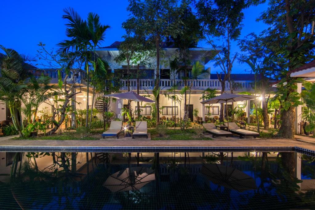 80613palm-river-hotel-02.jpg
